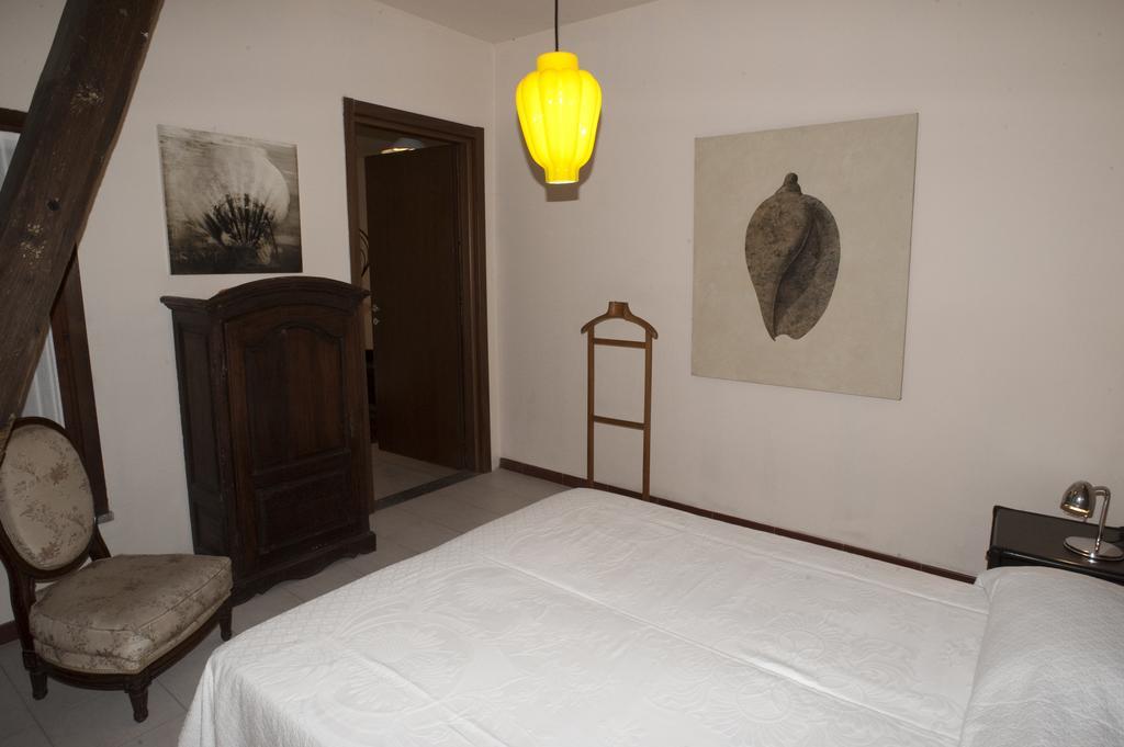 Sotto I Merli Vigevano Habitación foto